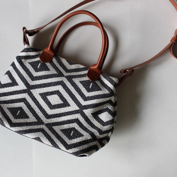 Tribe Alive Crossbody Bag - Picture 4 of 8